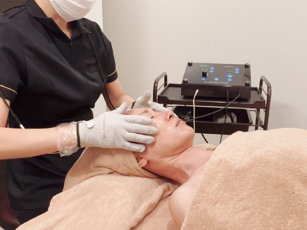 大阪平野区、プラズマフェイシャル【シワ/シミ/毛穴特化】お顔施術写真